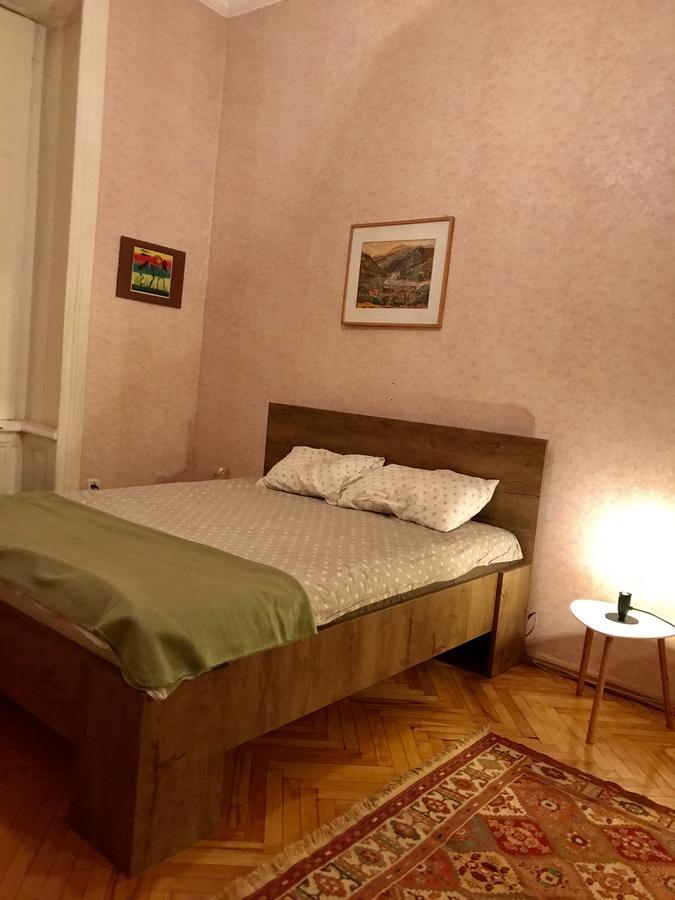 דירות טביליסי Freedom Square Flat מראה חיצוני תמונה